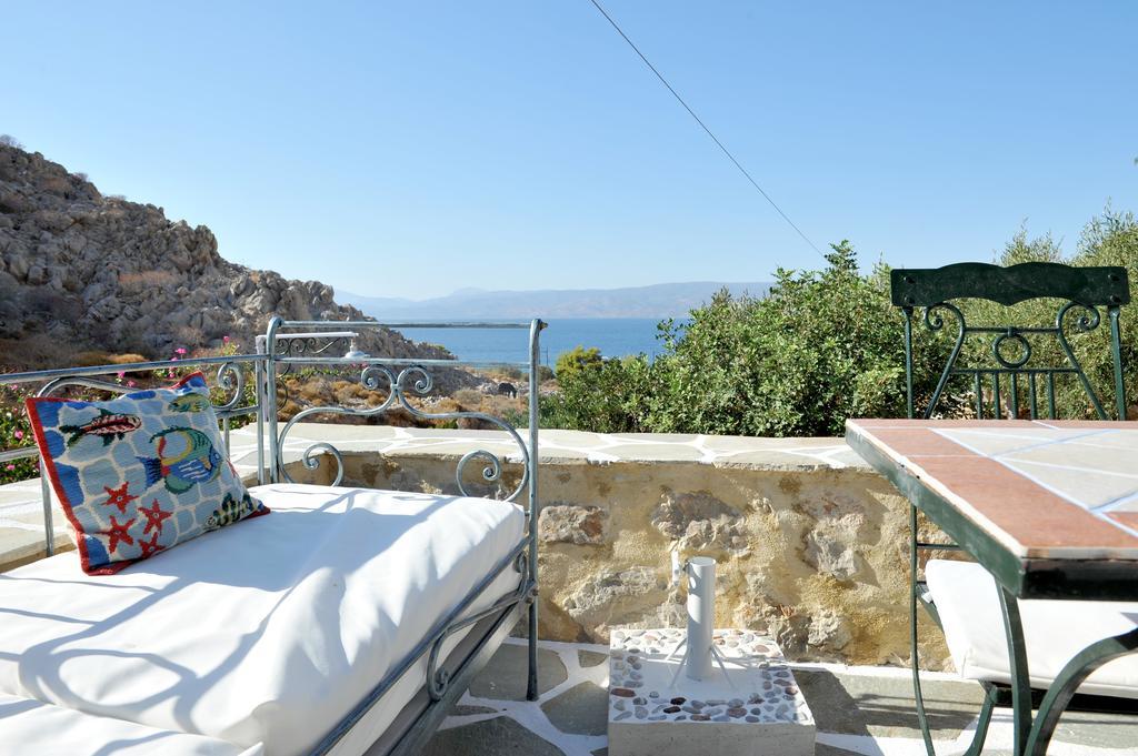 Hydra Erato Villa Room photo